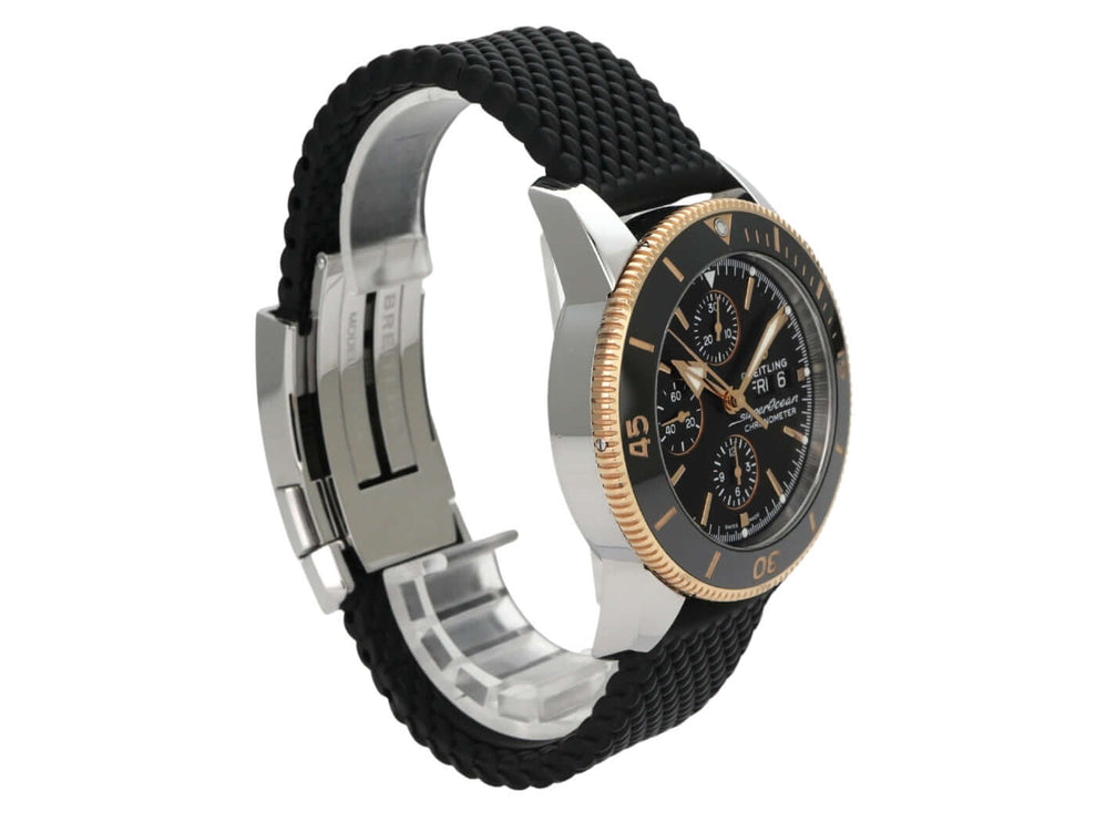 Breitling Superocean Heritage II Chronograph 44 U13313121B1S1 mit schwarzem Zifferblatt und Kautschukband