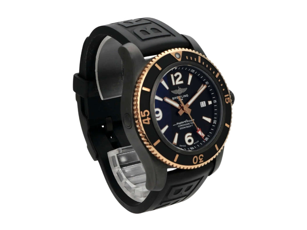 Breitling Superocean Automatic 46 in schwarzem Stahl und 18 kt Rotgold mit Diver Pro III Kautschukband