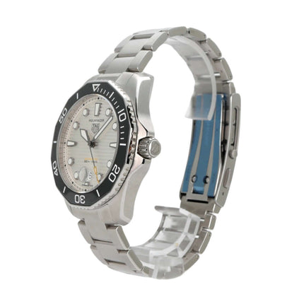 TAG Heuer Aquaracer Professional 300 WBP201C.BA0632 Edelstahl mit schwarzer Keramik Lünette und grauem Zifferblatt.