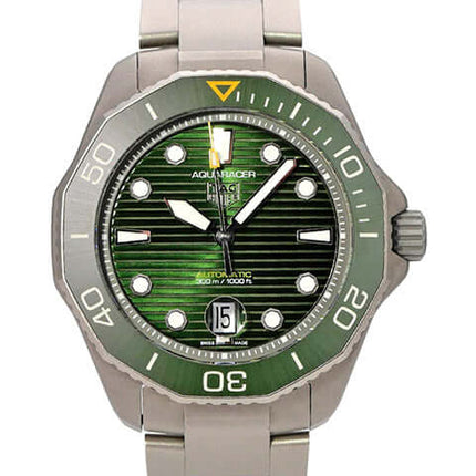 TAG Heuer Aquaracer Professional 300 Date WBP208B.BF0631, grüne Taucheruhr aus Titan mit Automatik und Datum