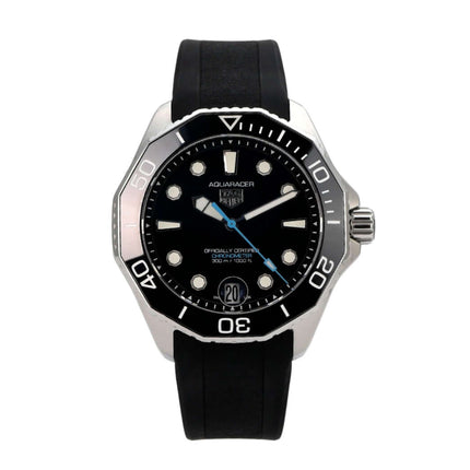 TAG Heuer Aquaracer Professional 300 Date WBP5110.FT6257 schwarze Taucheruhr mit Kautschukband und leuchtenden Indizes.