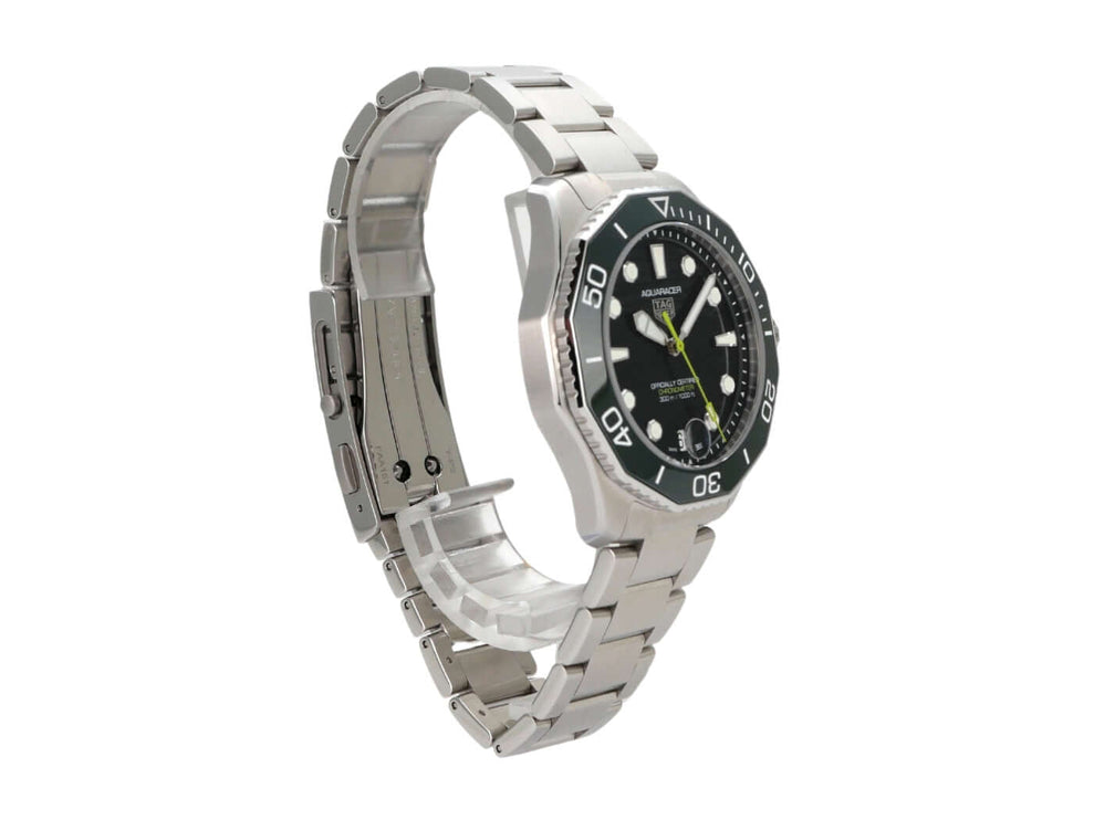 TAG Heuer Aquaracer Professional 300 mit Edelstahlband, schwarzem Zifferblatt und drehbarer Lünette, seitliche Ansicht.