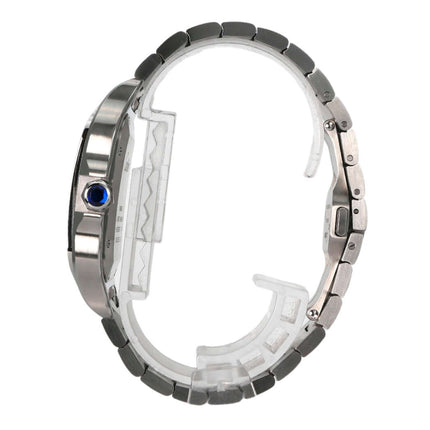 Edelstahlarmband der Cartier Santos de Cartier WSSA0018 Uhr mit polierter Lünette und gebläutem Stahlzeiger, seitliche Ansicht