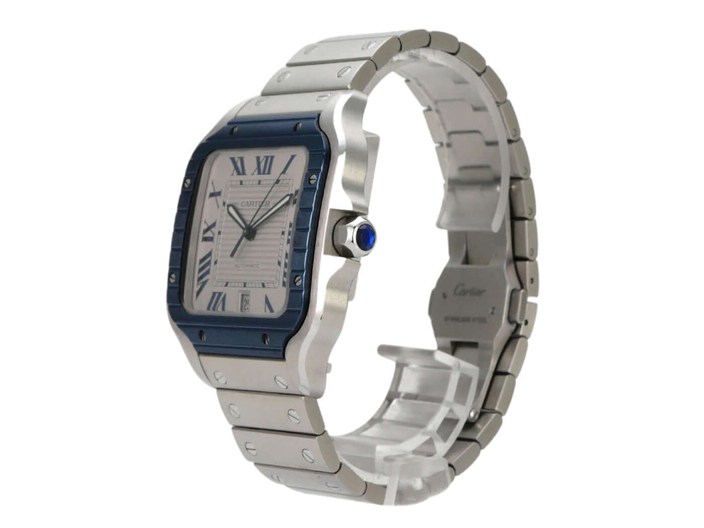 Cartier Santos de Cartier großes Modell WSSA0047 mit Edelstahlarmband und blauem Zifferblatt.