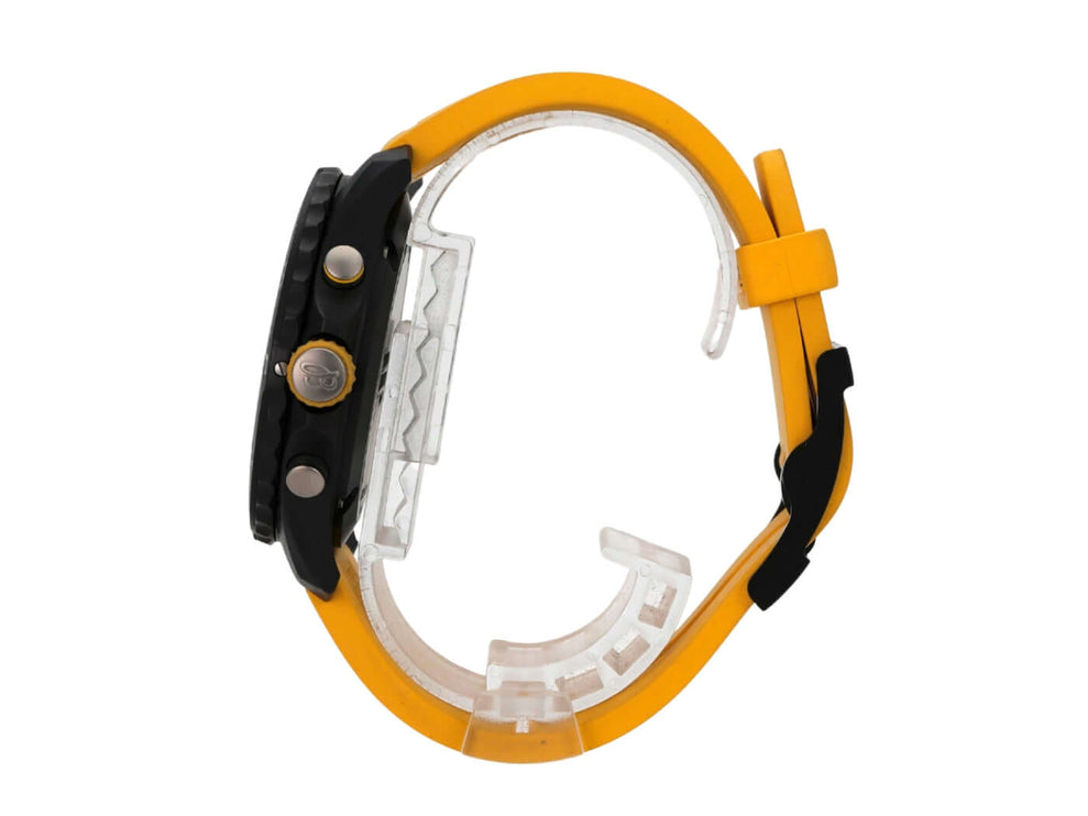 Seitenansicht des Breitling Endurance Pro X82310A41B1S1 mit gelbem Kautschukband und schwarzem Gehäuse.