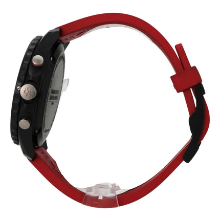 Breitling Endurance Pro X82310D91B1S1 seitliche Ansicht mit rotem Kautschukband und schwarzem Gehäuse.