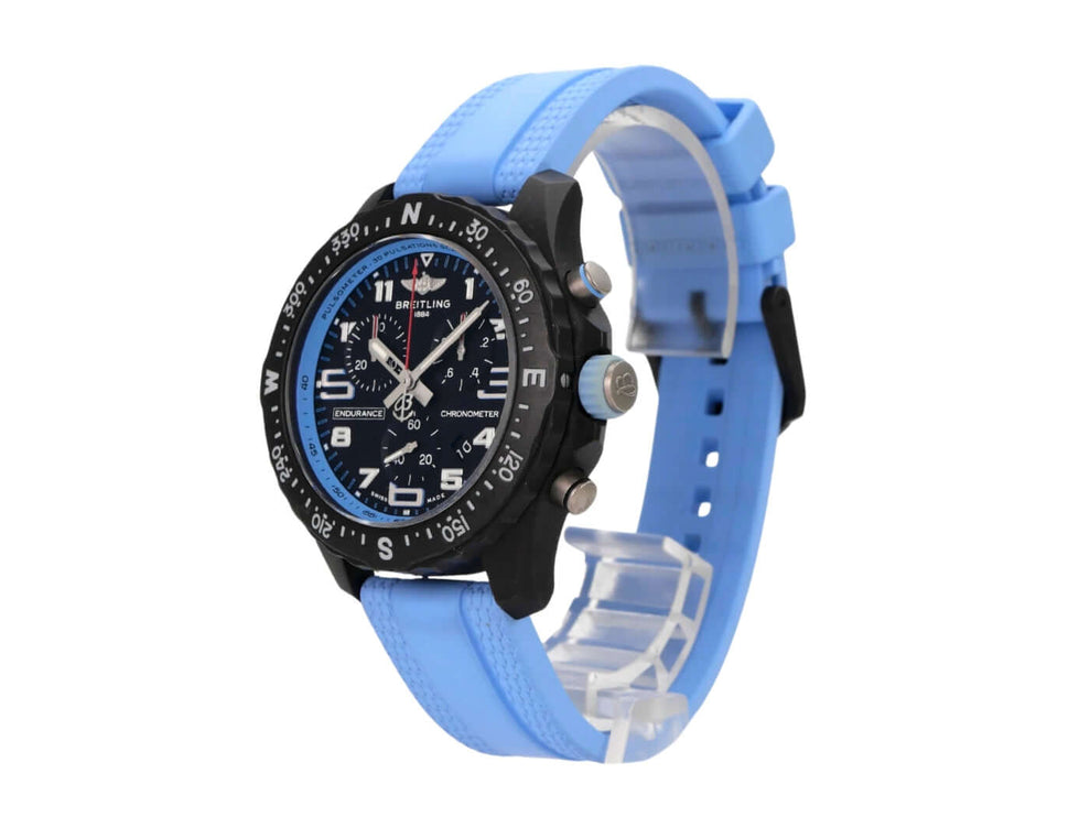 Breitling Endurance Pro 38 X83310281B1S1 mit blauem Kautschukband und schwarzem Zifferblatt