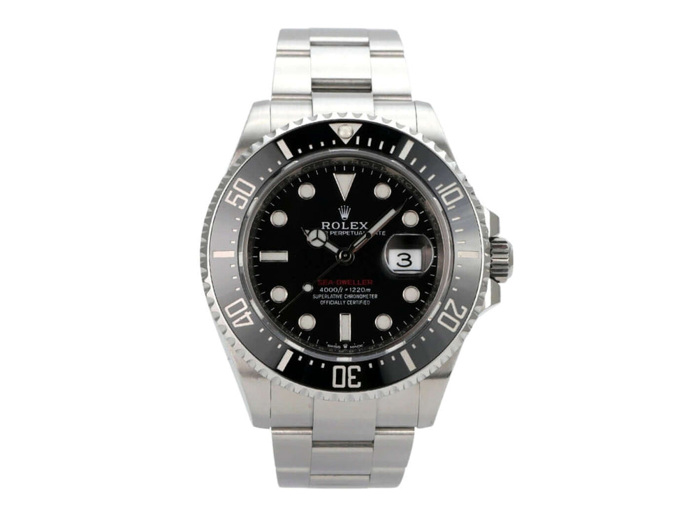 Rolex Sea-Dweller Ref. 126600 mit schwarzem Zifferblatt und Edelstahlarmband in polierter Ausführung.