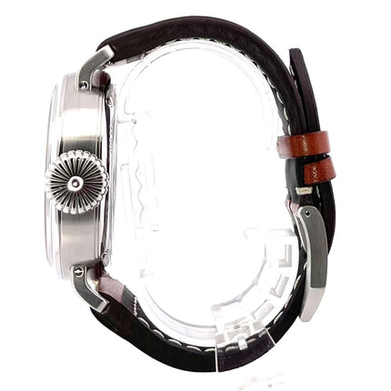 Seitenansicht der Zenith Pilot Aeronef Type 20 GMT 03.2430.693-21.C723 mit braunem Lederband