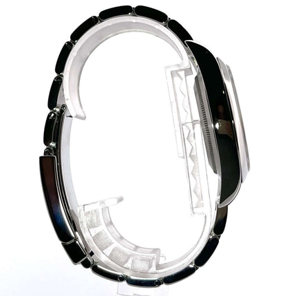 114300-red-2015-100-4