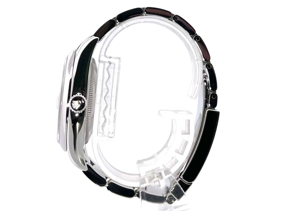 Rolex Datejust 36 Edelstahl 116200 Seitenansicht, poliertes und satiniertes Edelstahlgehäuse, silbernes Zifferblatt mit floralem Muster, Oyster Armband