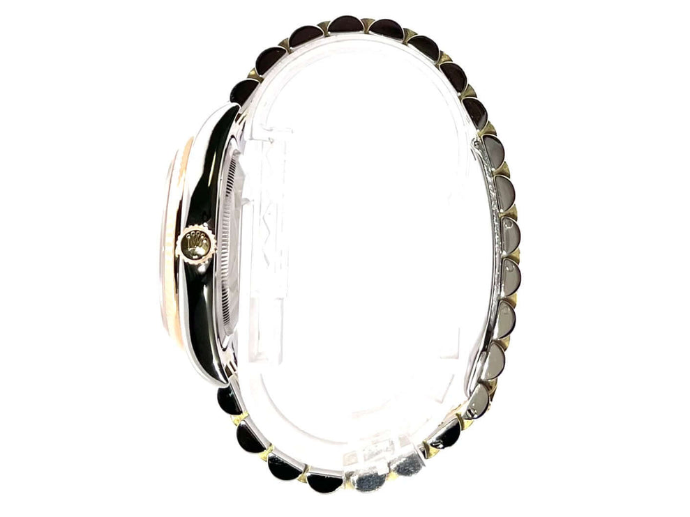 Seitenansicht der Rolex Datejust 36 Edelstahl Gelbgold 116233 mit Jubilé Band und poliertem Gehäuse.