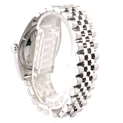 Rückansicht des Rolex Datejust 36 Edelstahl Weißgold Ref. 116234 mit poliertem und satiniertem Jubile-Band.