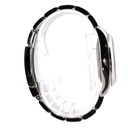 116234-schwarz-2010-110-6