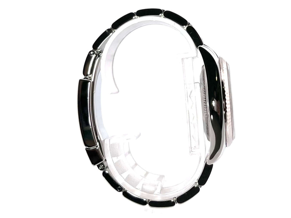 116234-schwarz-2010-110-6