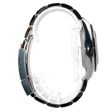 Rolex Daytona Edelstahl 116500LN Seitenansicht, poliertes und satiniertes Edelstahlgehäuse, schwarzes Zifferblatt und Oyster Armband.