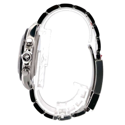 Seitenansicht der Rolex Daytona Edelstahl 116500LN mit weißem Zifferblatt und Keramik Lünette, Edelstahlarmband und Tachymeterskala