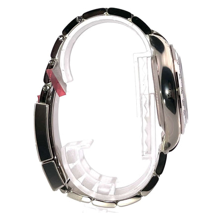 Rolex Cosmograph Daytona 116509 seitliche Ansicht des 18 kt Weißgoldgehäuses und Oyster-Armbands