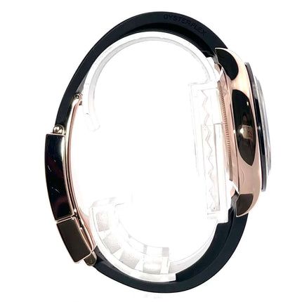 Rolex Daytona 116515LN Everose-Gold Seitenansicht mit schwarzem Oysterflex-Armband und Keramik Lünette