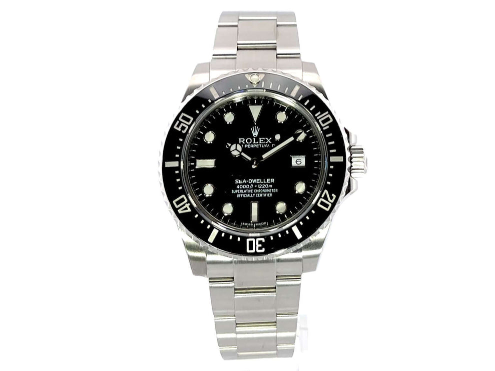 Rolex Sea-Dweller 4000 Ref. 116600 aus 2014 mit poliertem Edelstahlgehäuse, schwarzem Zifferblatt und satiniertem Oyster Edelstahlband.