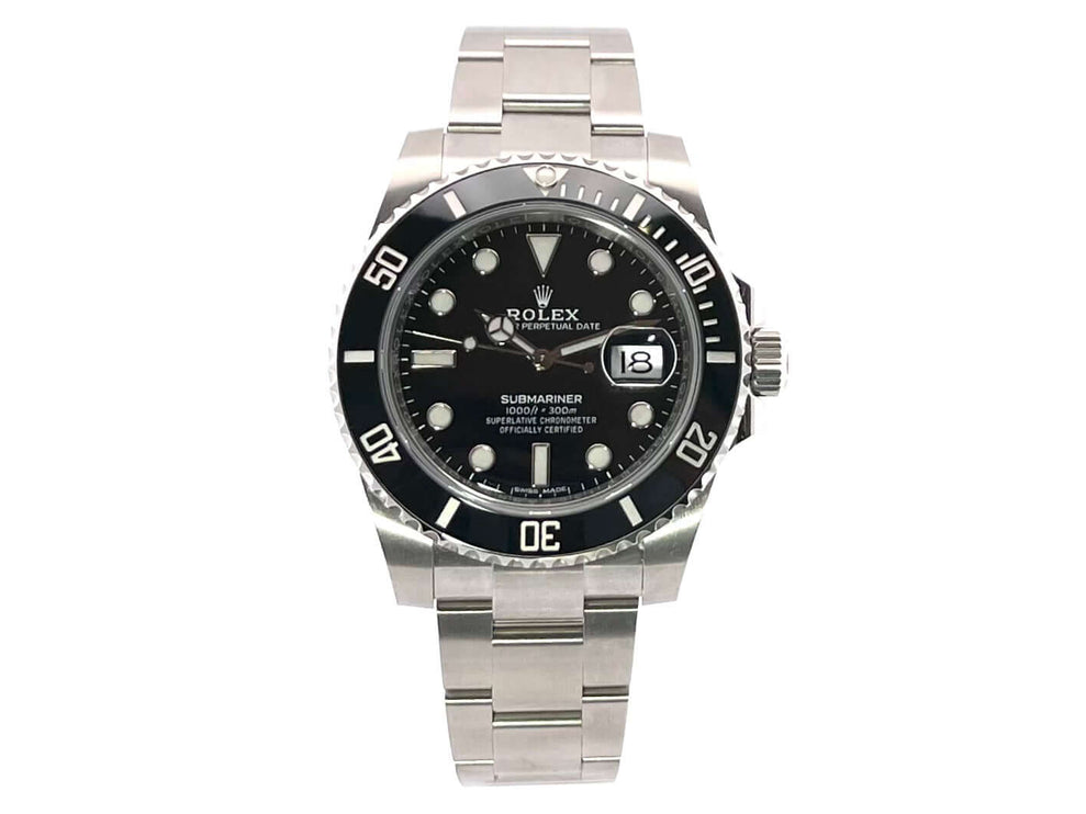Rolex Submariner Date 116610LN, Edelstahlgehäuse, schwarzes Zifferblatt, Oysterarmband, schwarze Lünette aus Keramik, 40 mm.