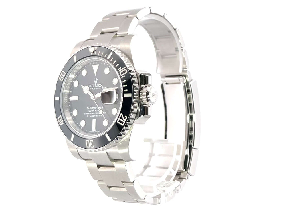 Rolex Submariner Date 116610LN Edelstahl Uhr mit schwarzer Keramik Lünette und Oyster Edelstahlband, aus dem Jahr 2020.