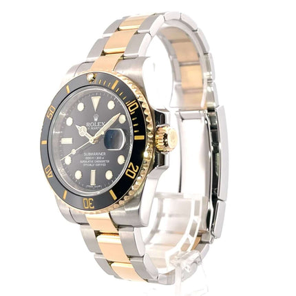 Rolex Submariner Date 116613LN Edelstahl und 18 kt Gelbgold, schwarzes Zifferblatt, schwarze Lünette, Oyster-Armband, Luxusuhr seitlich