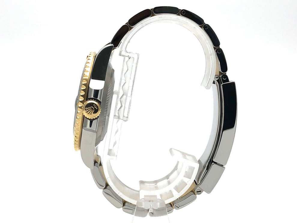 116613LN-o-2019-4quXUbqLY9baHG