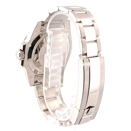 Rückseite der Rolex Submariner Date 116619LB aus Weißgold mit poliertem und satiniertem Oyster-Armband.