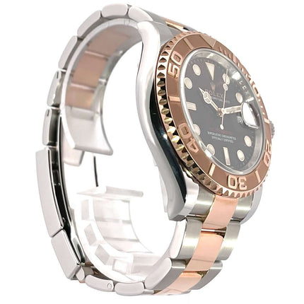 116621-schwarz-2021-3