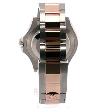 116621-schwarz-2021-7