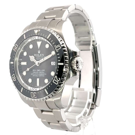 Rolex Sea-Dweller Deepsea 116660 aus 2010 mit poliertem und satiniertem Edelstahlgehäuse, schwarzer Keramiklünette und Oyster-Armband.