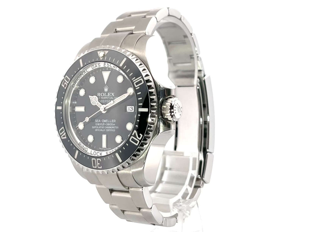 Rolex Sea-Dweller Deepsea 116660 aus 2010 mit poliertem und satiniertem Edelstahlgehäuse, schwarzer Keramiklünette und Oyster-Armband.