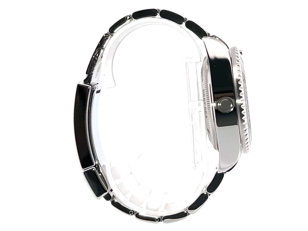 Seitenansicht der Rolex Sea-Dweller Deepsea 116660 aus Edelstahl mit schwarzem Keramikring und Oyster Armband