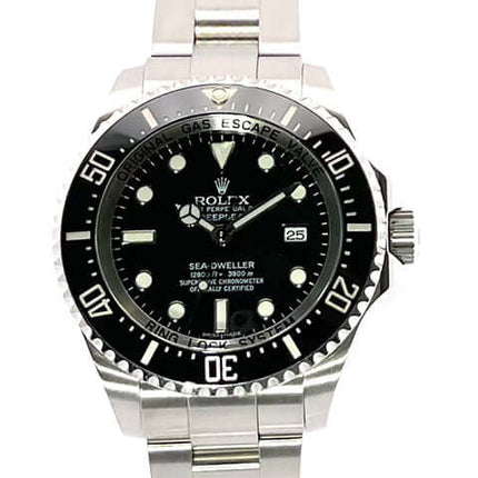 Rolex Sea-Dweller Deepsea 116660, Edelstahlgehäuse, schwarzes Zifferblatt mit Leuchtindizes, Oyster Armband, aus 2016, Automatik, 44 mm Gehäusedurchmesser.