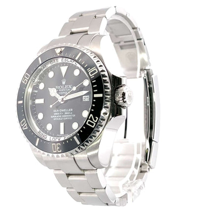 Rolex Sea-Dweller Deepsea 116660 aus Edelstahl mit schwarzem Zifferblatt und Keramiklünette, Oyster Edelstahl Armband, 2016 Modell.