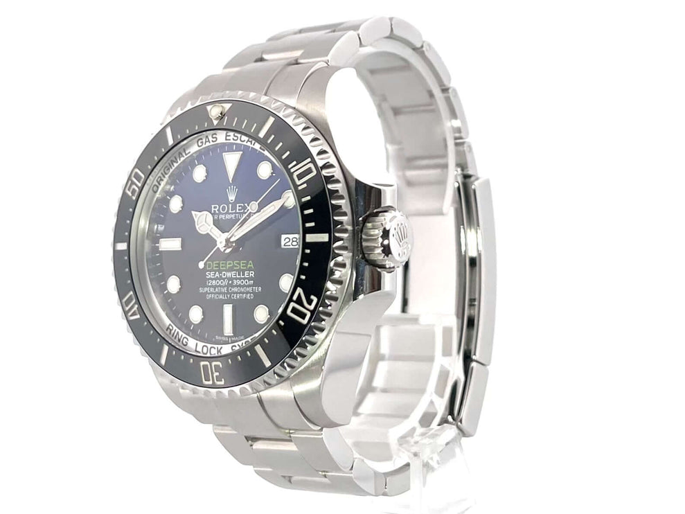Rolex Sea-Dweller Deepsea 116660 D-Blue aus Edelstahl mit Oyster Armband, blaues/schwarzes Zifferblatt und schwarzer Keramik Lünette.