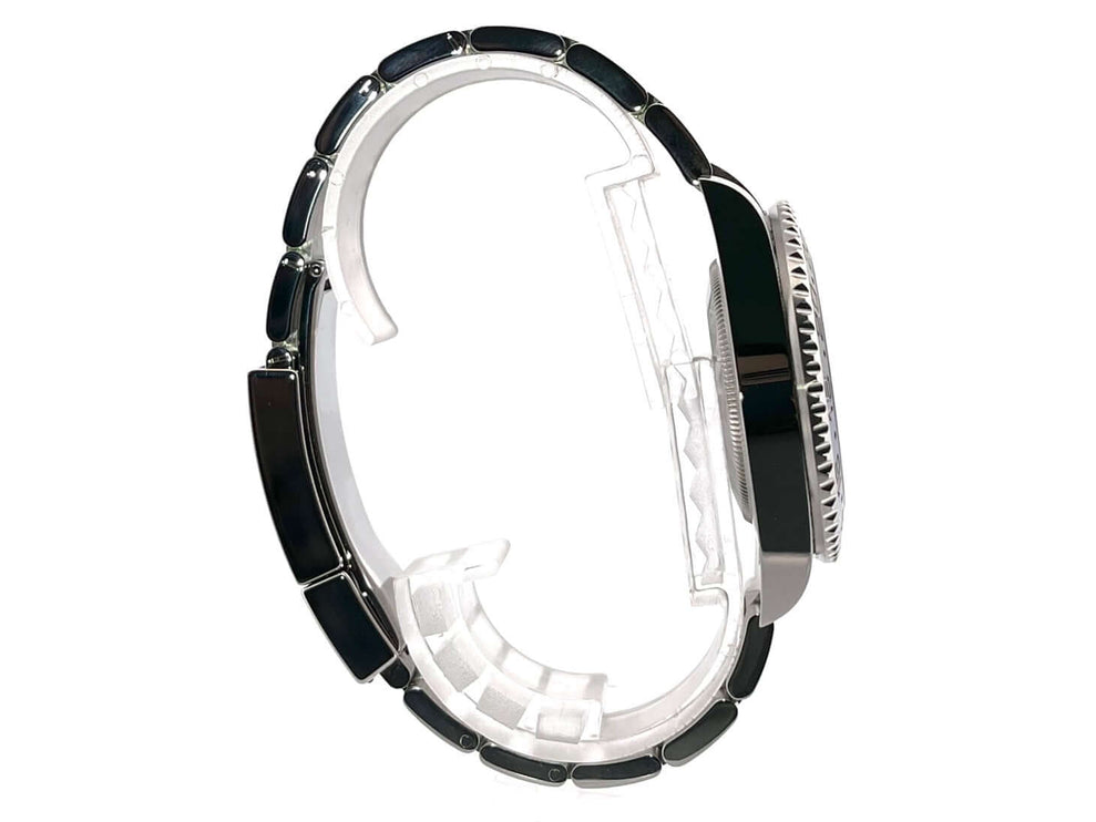 Rolex GMT Master II Edelstahl 116710BLNR Seitenansicht mit schwarz-blauem Keramikeinsatz und poliertem Edelstahlarmband