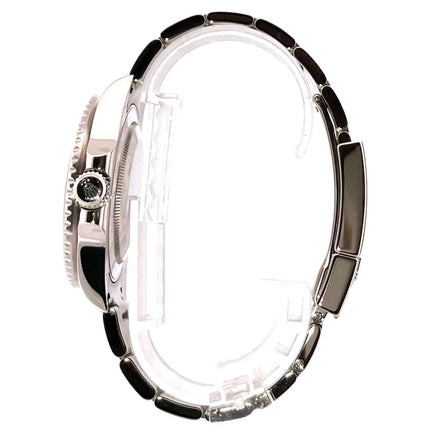 Profilansicht der Rolex GMT-Master II Weißgold 116719BLRO von der Seite, Gehäuse und Armband in 18 kt poliertem und satiniertem Weißgold