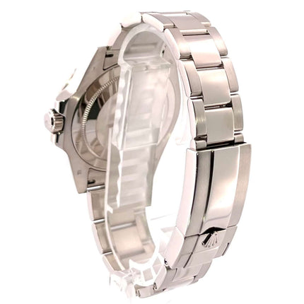 Rückansicht des Rolex GMT-Master II Weißgold 116719BLRO Oyster-Armbands mit polierten und satinierten Gliedern und Sicherheitsfaltschließe.