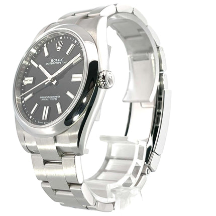 124300-schwarz-2021-3