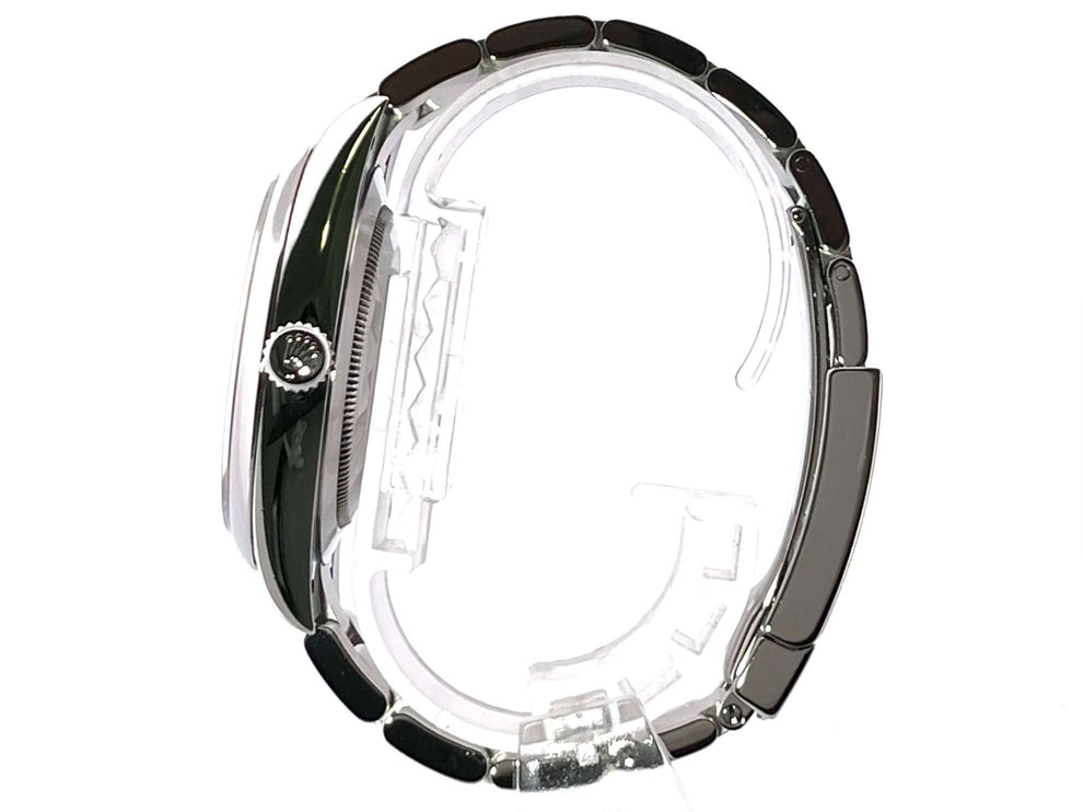 124300-schwarz-2021-5XSEdnBph5CBm1