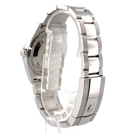Rückseite des Rolex Datejust 36 Oystersteel Ref. 126200 aus Edelstahl mit poliertem Armband und Faltschließe, Ref. 126200 aus 2019.