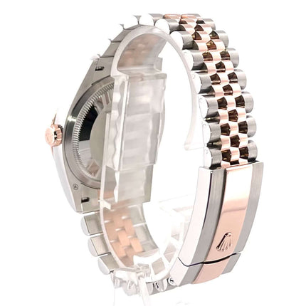 Rückansicht einer Rolex Datejust 36 Oystersteel / Everose-Gold Ref. 126231 mit Jubile-Band in Edelstahl und 18 kt Everose-Gold