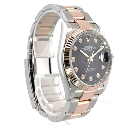 Rolex Datejust 36 Oystersteel Everose-Gold 126231 mit schwarzem Diamantzifferblatt und Oyster-Armband, poliert und satiniert, seitliche Ansicht