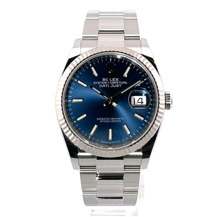 Rolex Datejust 36 in Oystersteel und Weißgold Ref. 126234 mit blauem Zifferblatt, Edelstahlband und Datumsanzeige.