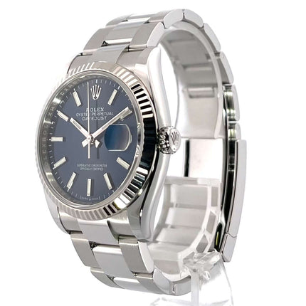 Rolex Datejust 36 Oystersteel Weißgold 126234 Blau, Edelstahlarmband, blaues Zifferblatt, poliertes Gehäuse, Automatik-Chronometer.