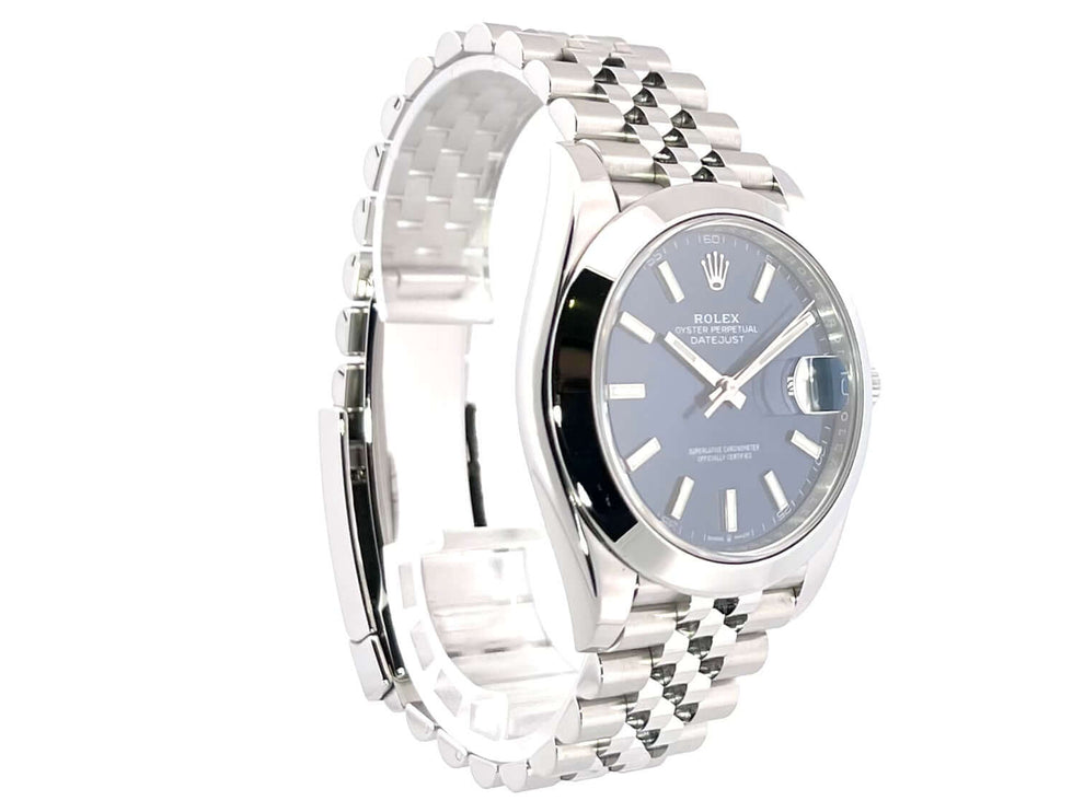 Rolex Datejust 41 Edelstahl 126300 mit blauem Zifferblatt und Jubile-Band, poliertes und satiniertes Edelstahlgehäuse, Uhr von 2020