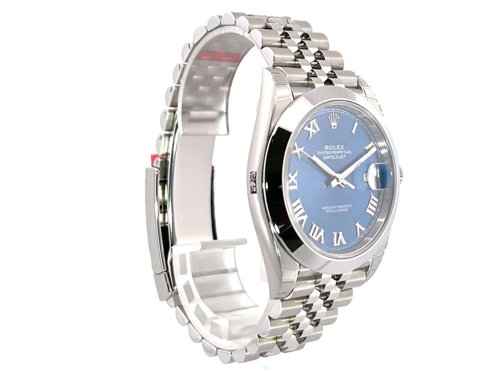 Rolex Datejust 41 Ref. 126300 Uhr in Oystersteel mit blauem Zifferblatt, römischen Ziffern und Jubile-Band aus Edelstahl, seitliche Ansicht