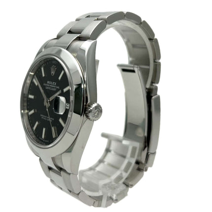 Rolex Datejust 41 Edelstahl 126300 Schwarz mit Oyster-Band und polierter Lünette, schwarzes Zifferblatt, Automatikwerk, 41 mm, 2018 Modell.
